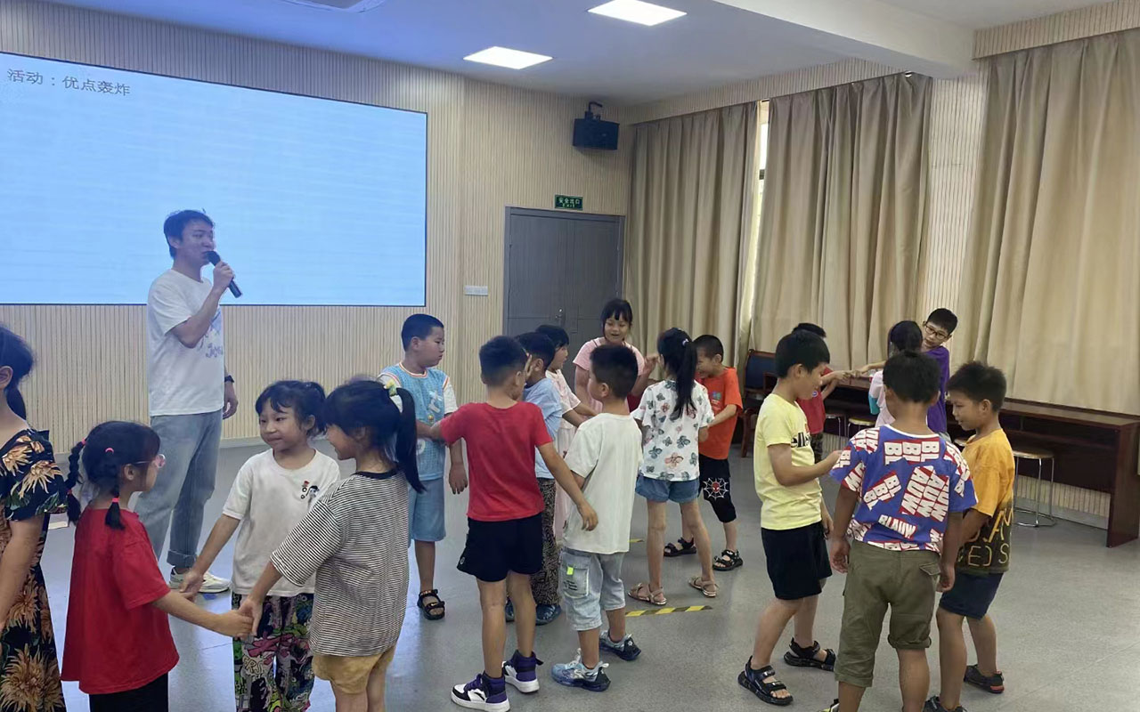 罗湖龙观乡中心学校